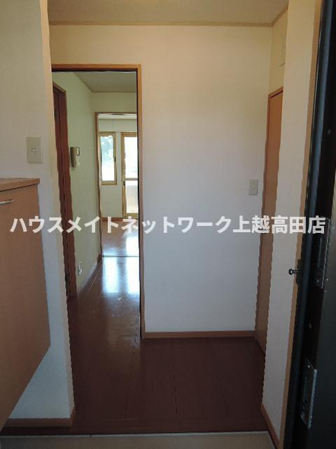 メゾンリヴィエールの玄関|玄関