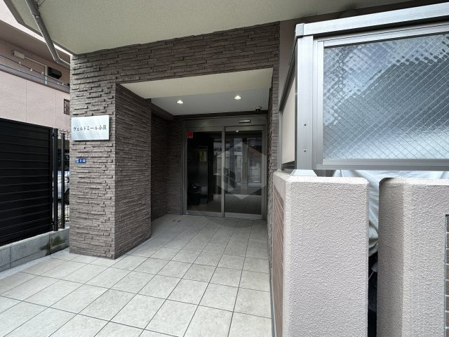 ヴェルドミール小阪のエントランス
