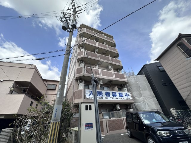 ヴェルドミール小阪の外観