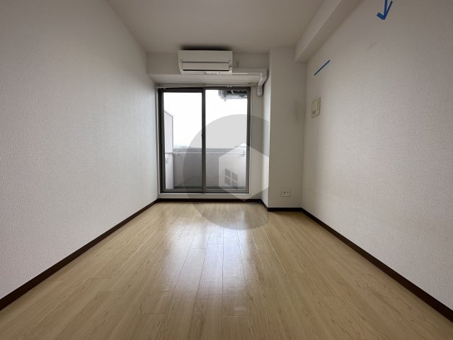 ヴェルドミール小阪の居間・リビング