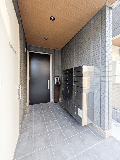 【エントランス】
