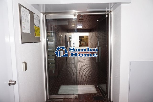タウンハイツ銀座のエントランス