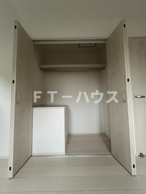 市川市柏井町戸建の収納