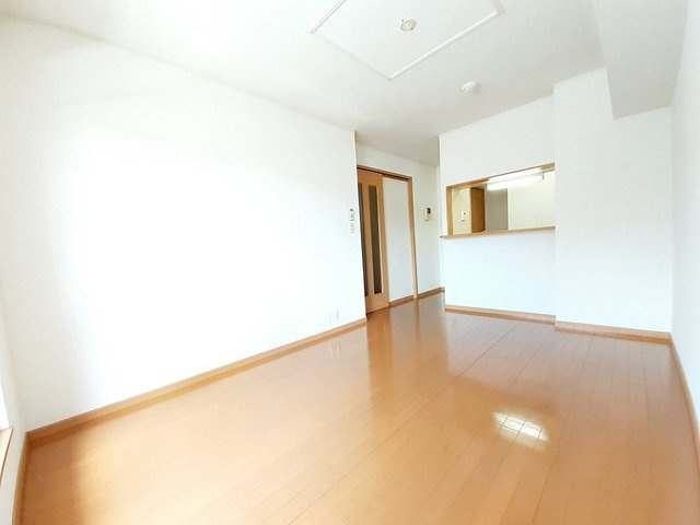 【居間・リビング】 | 【簡単オンライン契約】来店不要でオンライン申込み＆契約可能♪