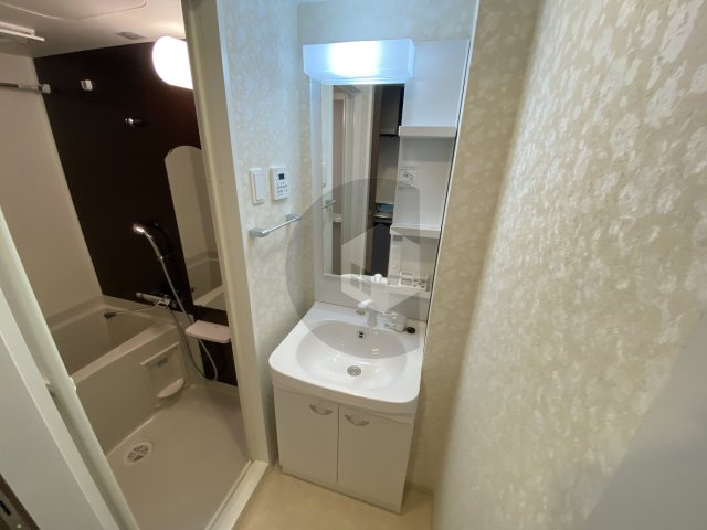 Luxe布施北3の独立洗面台
