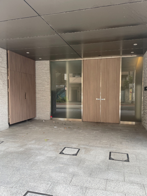 コンフォリア麻布台EASTのエントランス
