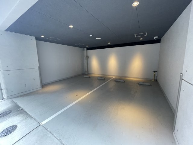 S-RESIDENCE南堀江の駐車場