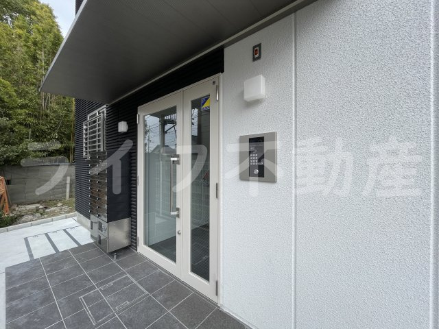 ARCA弥刀駅前のエントランス|建物の内部です