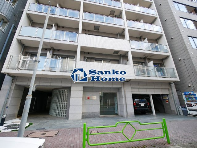 ドゥーエ新富町の外観