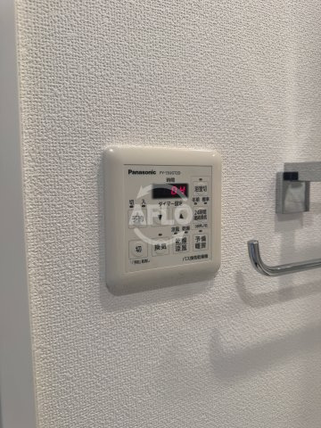 大阪市淀川区西中島６丁目の賃貸マンションの洗面所|プラウドフラット新大阪　浴室乾燥機