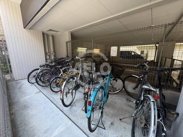 大阪市淀川区西中島６丁目の賃貸マンションのその他|プラウドフラット新大阪　駐輪場