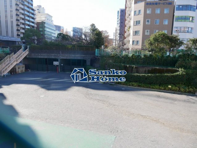 ドゥーエ新富町の周辺