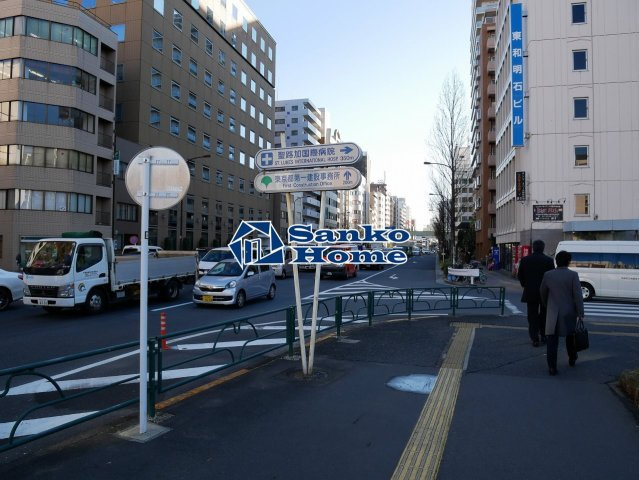 ドゥーエ新富町の周辺