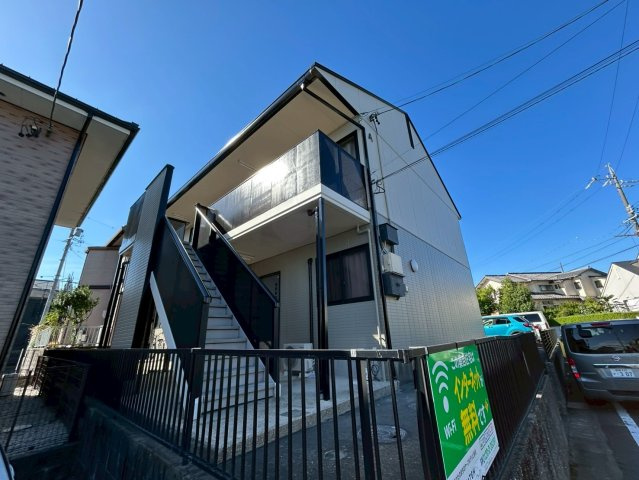 知立市牛田町下流のアパート