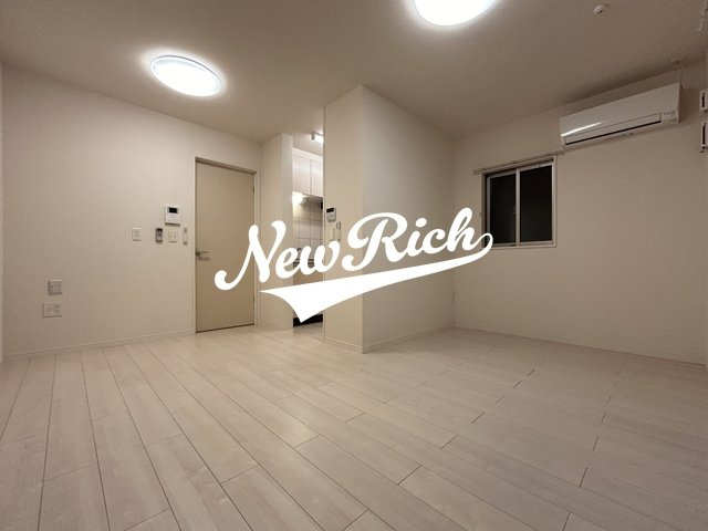 前橋市朝倉町１丁目のアパートの居間・リビング