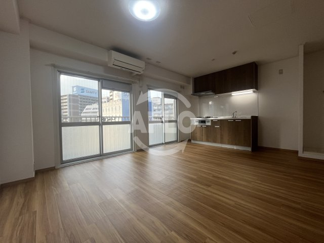 サンフラッツ新大阪本館の内装|サンフラッツ新大阪本館　リビング