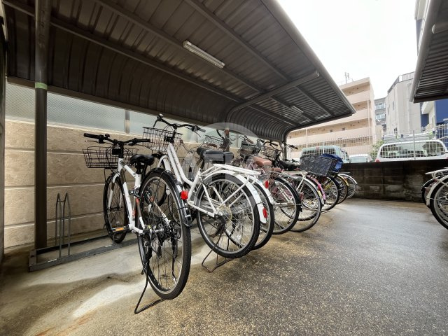 セントロイヤルクラブ新大阪のその他|駐輪場