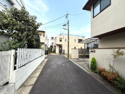 【前面道路含む現地写真】 | 【仲介手数料３３０万円が無料！】■１０６．９９平米■経堂駅１４分■松原駅３分■赤堤の豪邸街■ | 諸費用３３０万円ＯＦＦ！
決算キャンペーン中！
家計応援サービスの限界に挑戦中！
■経堂駅１４分
■松原駅３分
■１０６．９９平米
■赤堤の豪邸街
■お好きなハウスメーカーで建築可能