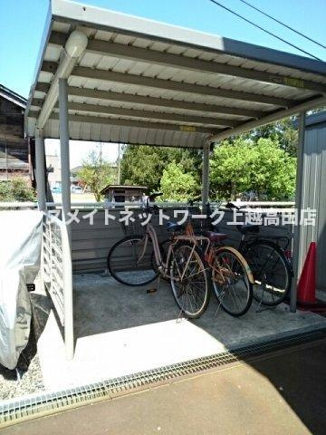 グランシャレー春日のその他共用部分|駐輪場
