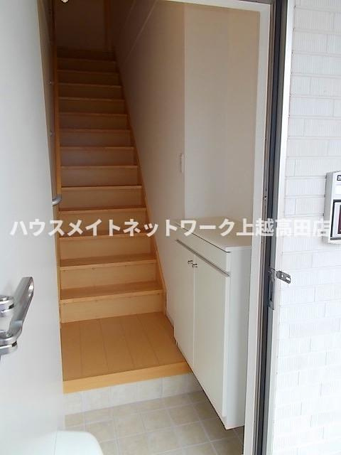 グランシャレー春日の玄関|玄関