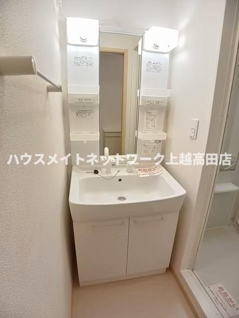 ヴィア　マーレの洗面所|洗髪洗面化粧台