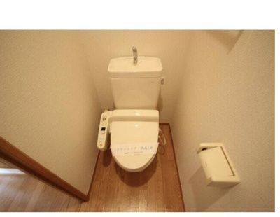 【トイレ】 | エミネンスSAKAI | ゆったりとした空間のトイレです　※参考写真です