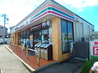 セブンイレブン松戸小金原店 702m