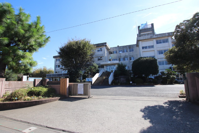 久喜市立久喜東中学校まで450ｍ