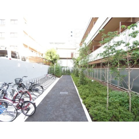 【外観】 | スパシエベレーザ大山 | 駐輪場