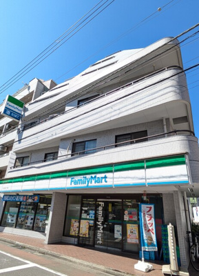 ★1階にコンビニストアがあるので便利です★