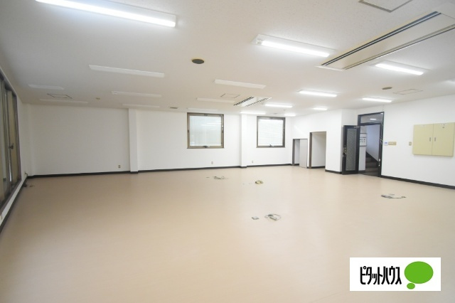 総社町総社貸事務所の内装