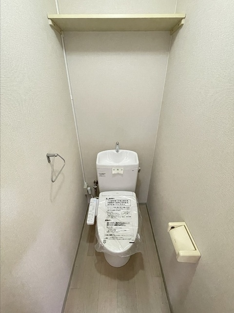 プレジール宮西のトイレ|トイレ（温水洗浄暖房便座付き）