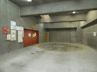 【駐車場】 | ライオンズプラザ池袋 | 駐車場(ターンテーブル)　※2026年03月の写真