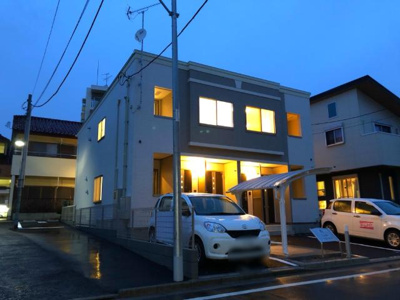 【外観】 | ビオラ | 外観写真（夜）