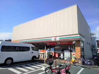 セブンイレブン葛飾東金町４丁目店まで350ｍ