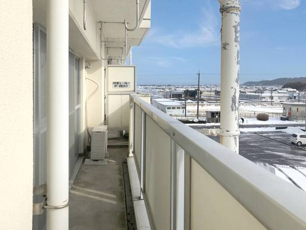 ビレッジハウス柳田第二1号棟のバルコニー|ビレッジハウスの同一物件・同一タイプの間取りの写真です