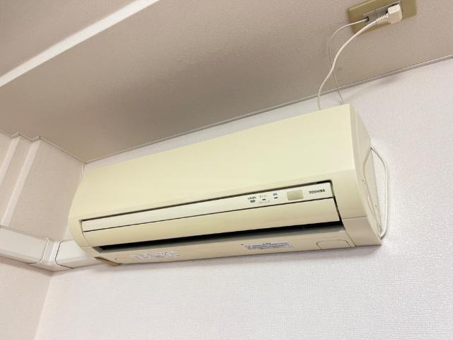 シャトー・ル・レーヴ壱番館の設備|エアコン