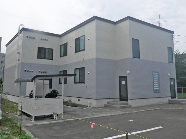 レオパレスパルシティ本町２２の外観