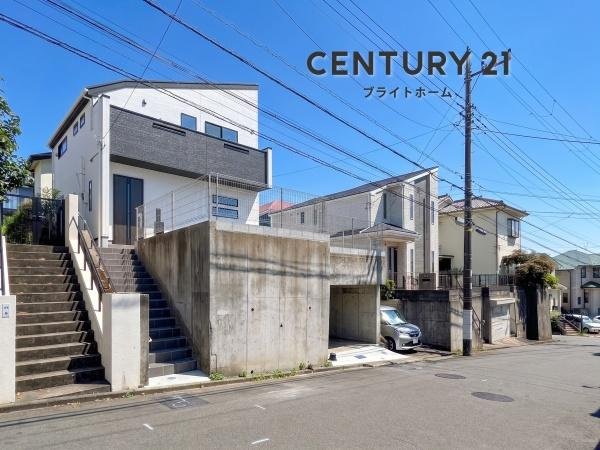 横浜市青葉区市ケ尾町の新築一戸建の前面道路含む現地写真|周辺物件、周辺環境も合わせてご案内可能です！
お気軽にお問い合わせください。