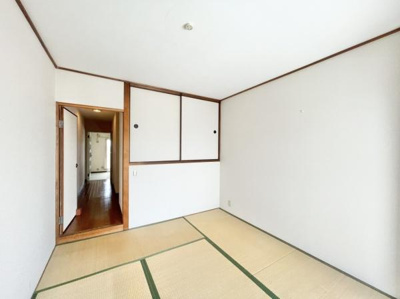 【和室】 | サンロード大泉 | 和室は汎用性が高く様々な使い方ができます♪
収納スペース付きでお部屋もスッキリ片付きますね！