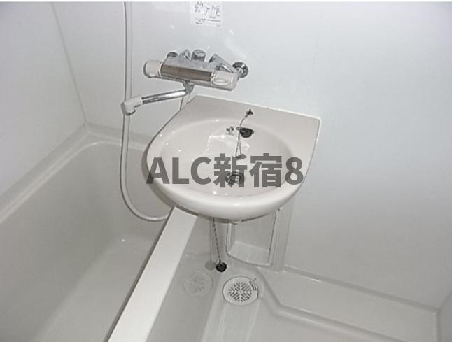 フェニックス方南町弍番館の浴室