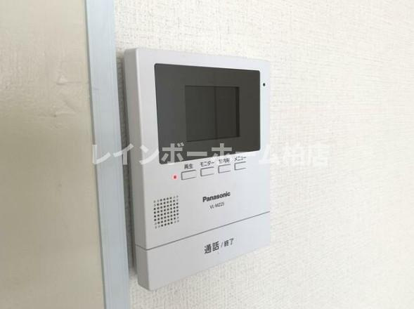 特典：仲介手数料が無料です!!のセキュリティ|モニター付きインターホンです