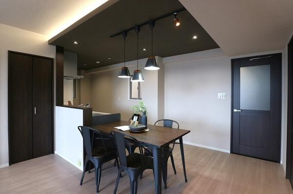 メロディーハイム楠葉７番館　中古 マンションの居間・リビング
