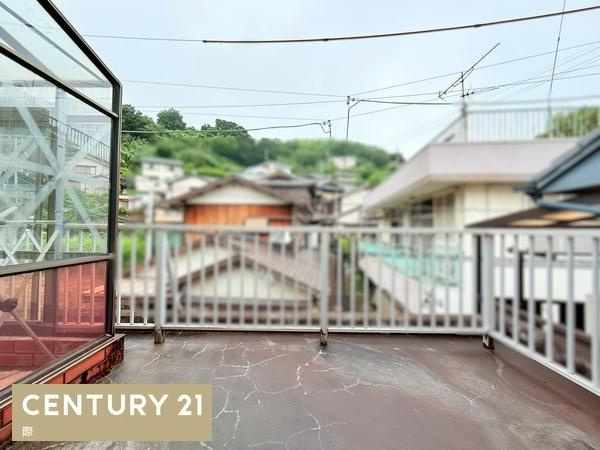 下津町塩津　中古戸建のバルコニー
