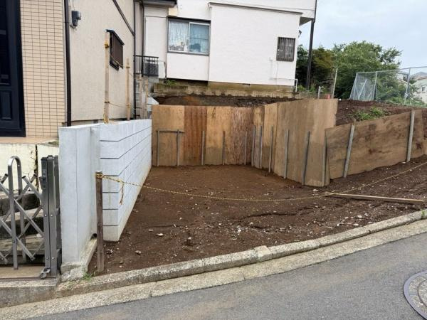 横浜市鶴見区東寺尾４丁目の売地の前面道路含む現地写真|前面道路と現地写真