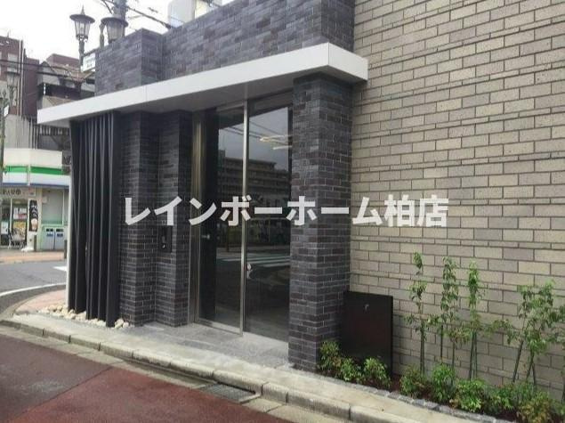 角部屋♪ネット無料♪宅配ボックス♪のエントランス|毎日通るエントランスはこのようになっています