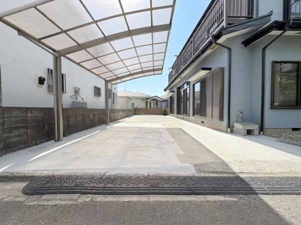 藤沢市長後の中古一戸建の駐車場