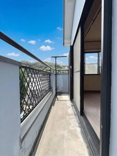 鎌倉市台４丁目の中古一戸建のバルコニー