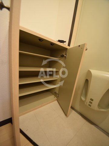 グランパシフィック鶴橋の収納|グランパシフィック鶴橋　シューズボックス