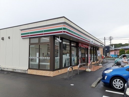 フランジールの周辺|セブンイレブン日向北町店まで500m